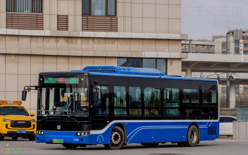 经纬交织街巷，纯电引领未来（7088）