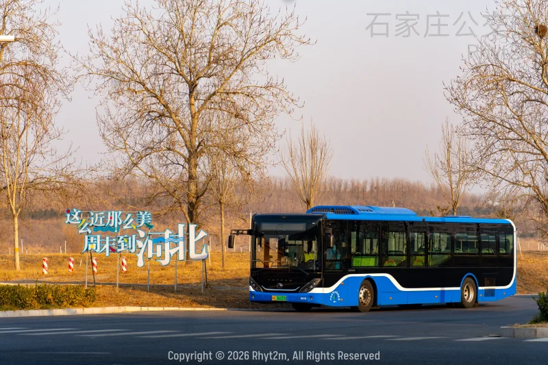 经纬交织街巷，纯电引领未来（6418）